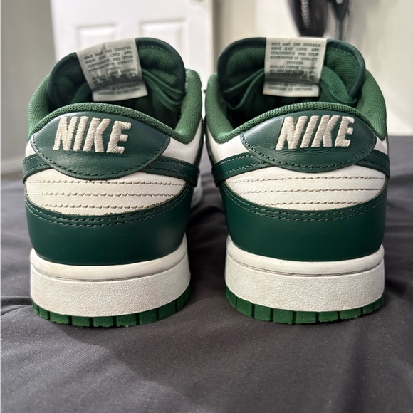 Men’s Nike dunk low Michigan state sneakers - Picture 4 of 8